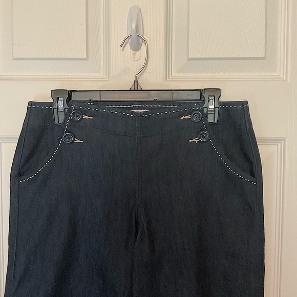 Cache Cropped Sailor Jeans - Picture 11 of 16